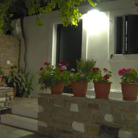 Eleni Dream Village בית אירוח פארוס