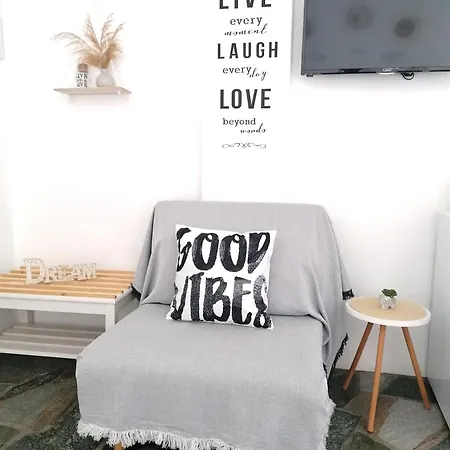 Eleni Dream Village בית אירוח